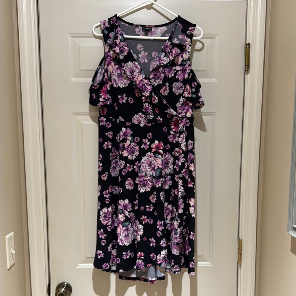 Floral Black and Purple Women's Dress torrid size 0